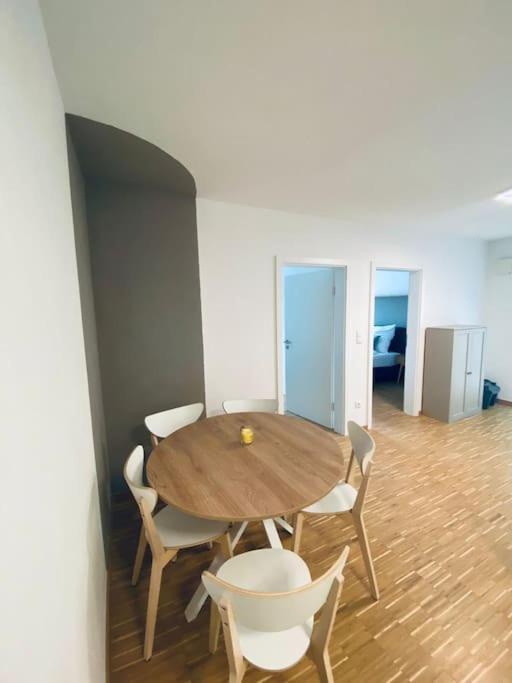Doreyhome P5 - Zentrale Apartment Fuer 5 Pers Nahe Der Altstadt - Parkplatz - Wlan Passau Kültér fotó